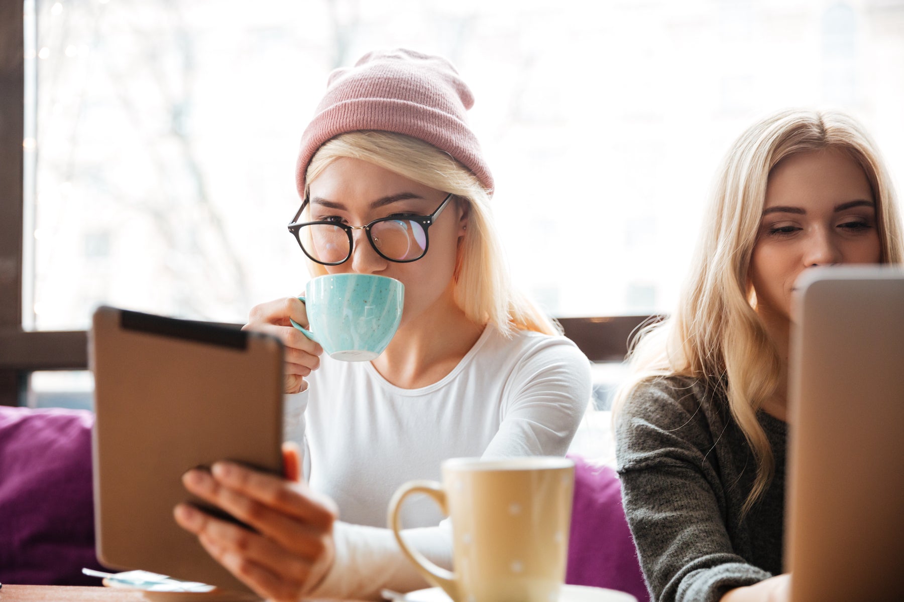 Ist Koffein schlecht für Teenager? Das richtige Alter, um mit dem Kaffeetrinken zu beginnen, und weitere Tipps